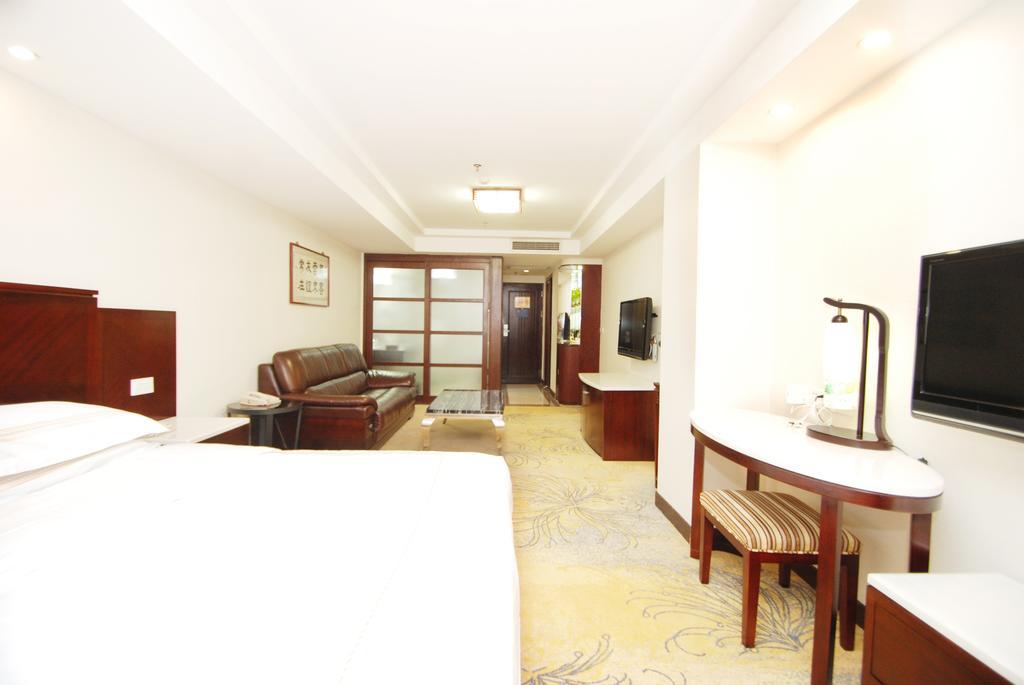 Overseas Chinese Friendship Hotel Quảng Châu Ngoại thất bức ảnh