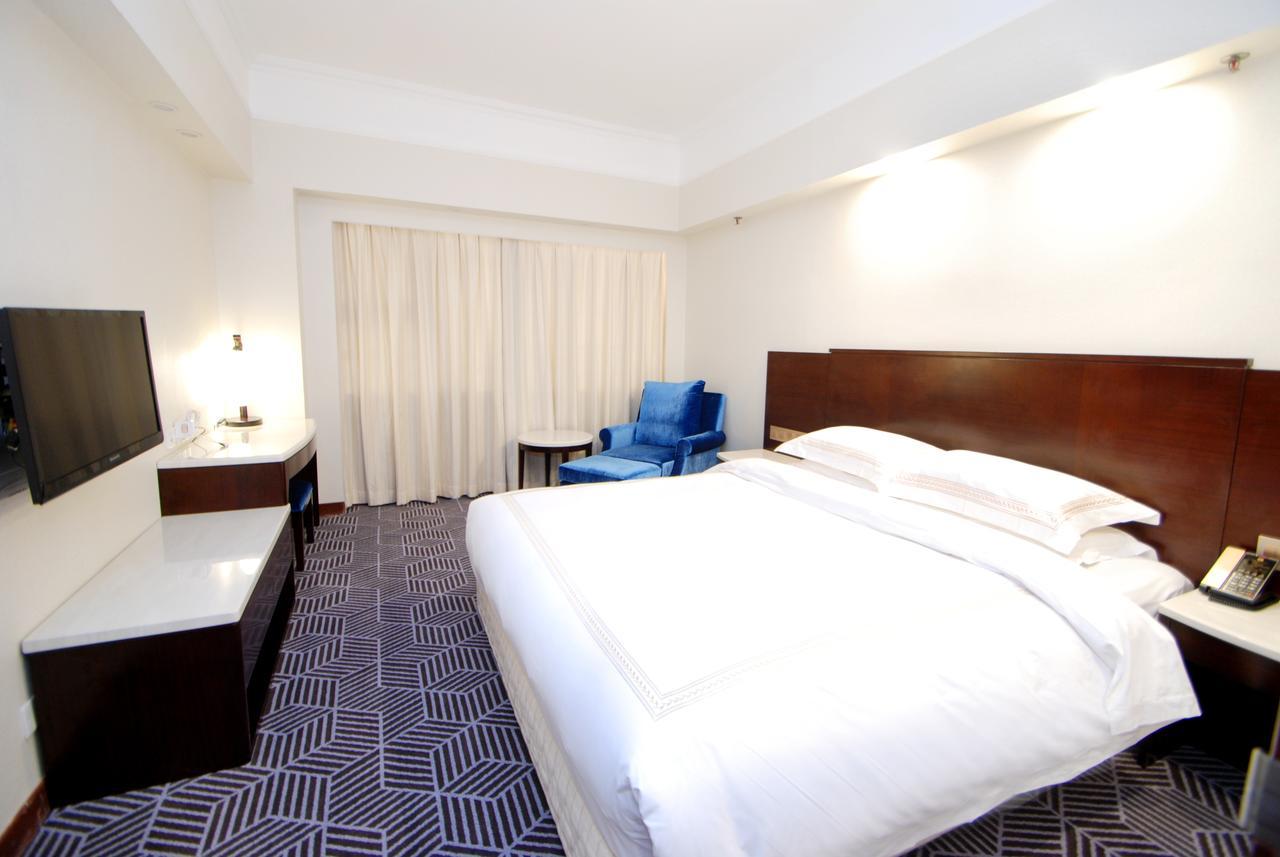 Overseas Chinese Friendship Hotel Quảng Châu Ngoại thất bức ảnh